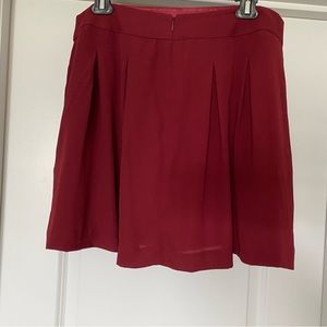 Lined pleated skirt